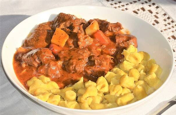 pörkölt, mangalica meat stew