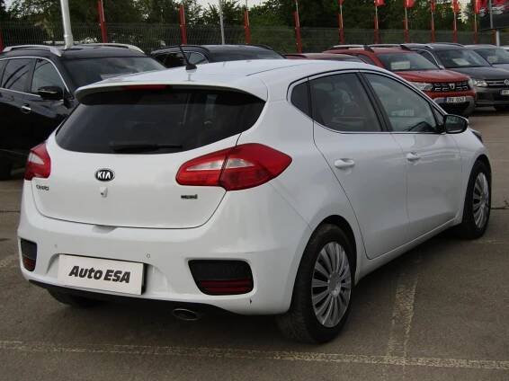 Kia Cee´d 1.6 CRDi,ČR,Exclusive | Sauto.cz