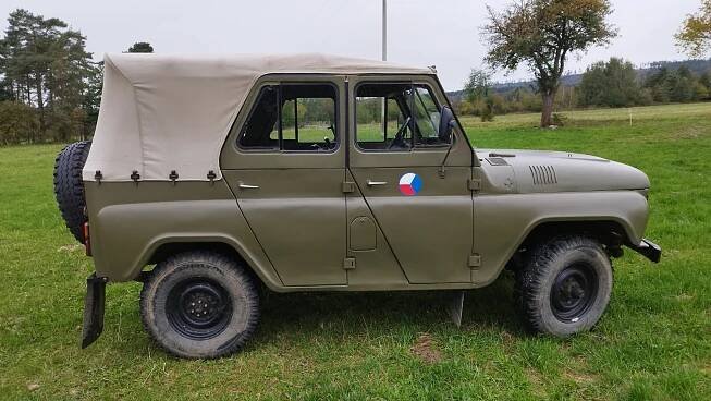 UAZ 469 IV. – Obvodní Oddělení Veřejné Bezpečnosti Strnadice