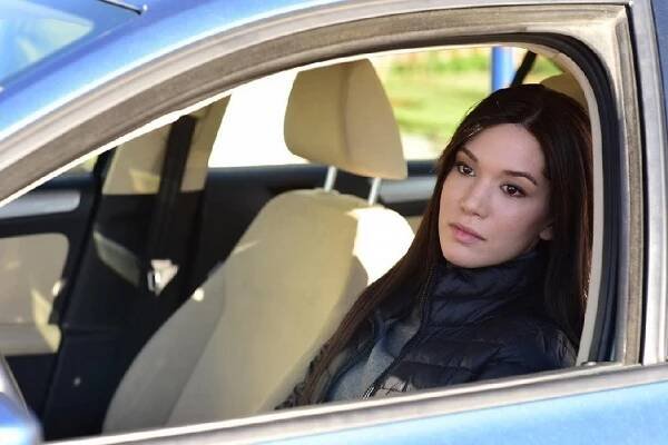 Halka - Kırmızı Oda (E04) (2019)