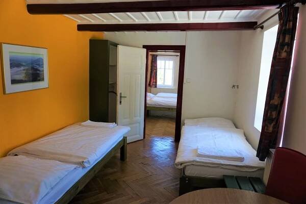 Hotel Pod Zvičinou - sportovní zařízení - Dolní Brusnice - Východní-Čechy.info - oficiální turistický portál Pardubického