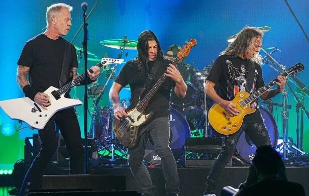 Bassist Robert Trujillo makes Metallica vocal debut on new album ’72 Seasons’