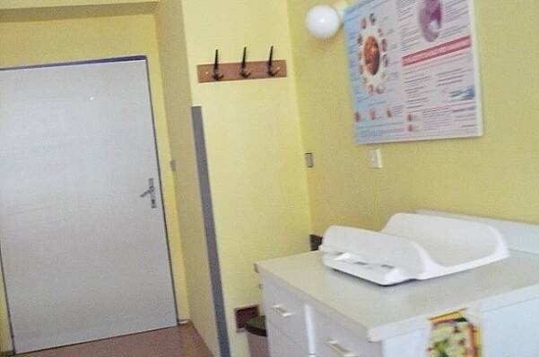 Oblastní nemocnice, a.s. - Klaudiánova nemocniceOddělení šestinedělí - standardní pokoj