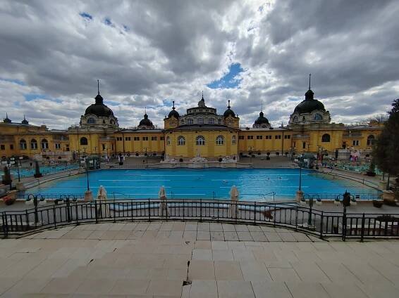Széchenyi Thermal Bath: Budapest's aquatic gem