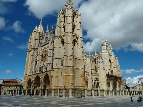 Camino de Santiago, Burgos to Leon