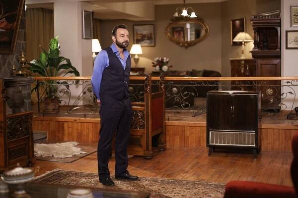 Bir Zamanlar Çukurova - Episode 15 - Z filmu - Kerem Alışık