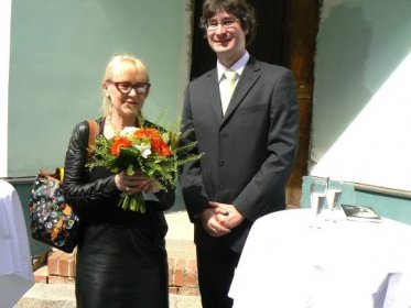 Miroslavu Macháčkovi odhalila desku jeho dcera, herečka Kateřina
