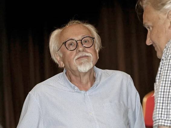 Václav Knop se zase vrátí do režisérské profese: “Jsem profesí herec, takže vím, jak je obtížné na tom jevišti stát a splnit