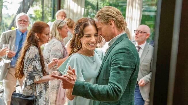 Vraždy v Sandhamnu - V nemoci i ve zdraví - Z filmu - Alexandra Rapaport, Jonas Malmsjö