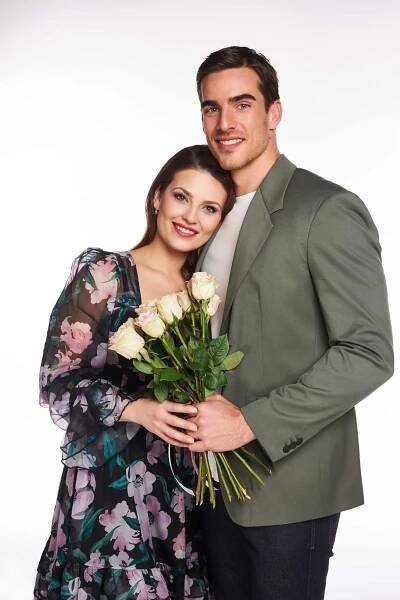 Martina Zábranská a Adam Bardy v seriáli Mama na prenájom