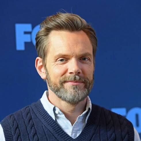 Joel McHale Just Revealed His Go-To Dinner Recipe & I'm VERY Intrigued