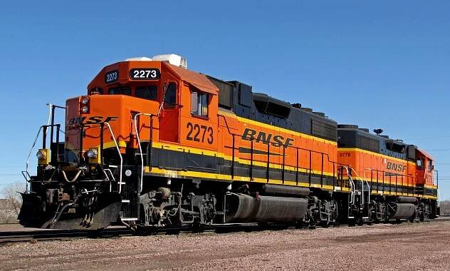 EMD GP38-2