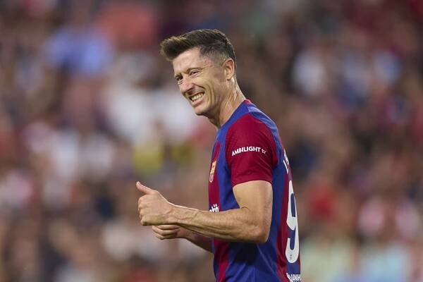 Robert Lewandowski ´convinced´ he´ll score more goals than last season for  Barcelona - Barca Blaugranes