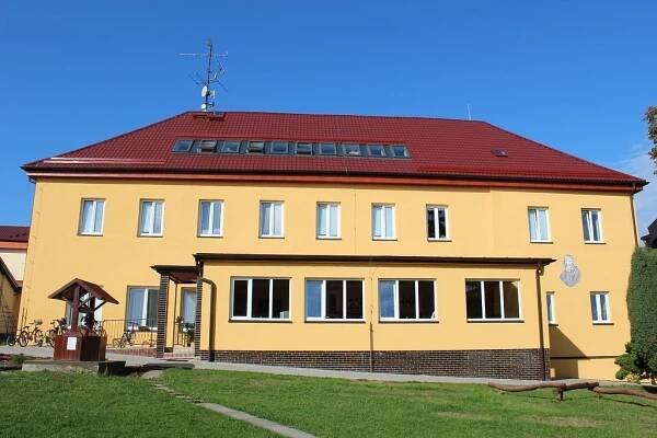 Škola - Školská zařízení - Obec Dražice
