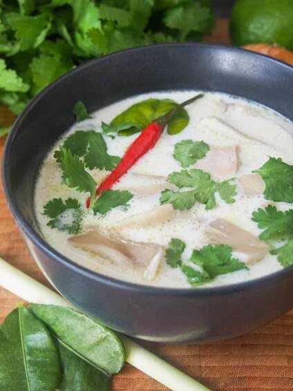 tom kha gai Thai coconut soup 