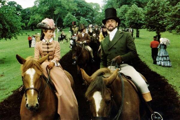 THE GREAT TRAIN ROBBERY, from left: Pamela Salem, Sean connery, 1979
