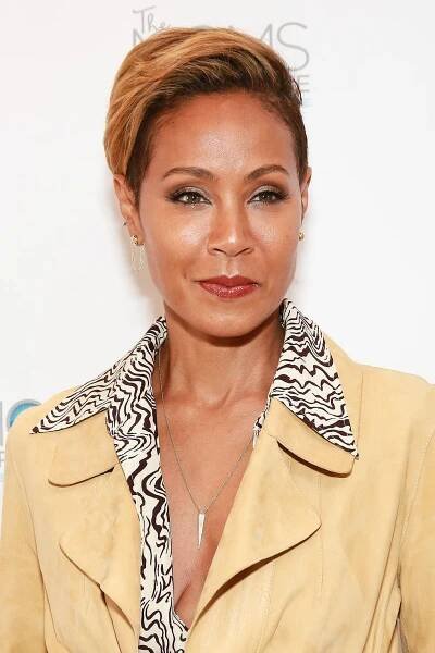 Monae Everett - Monae Everett - Celeb Hairstylist & Educator