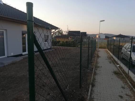 Zámkové dlažby, ploty | web.artpp.cz