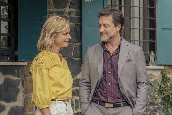 Signora Volpe - Z filmu - Emilia Fox, Enrique Arce