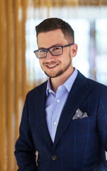 Vítězslav Lux / Benefitas / Brno - Tomáš Nosil výjimečné fotografie pro výjimečné osobnosti