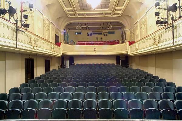 Theatre & Cinema - Seda Sport