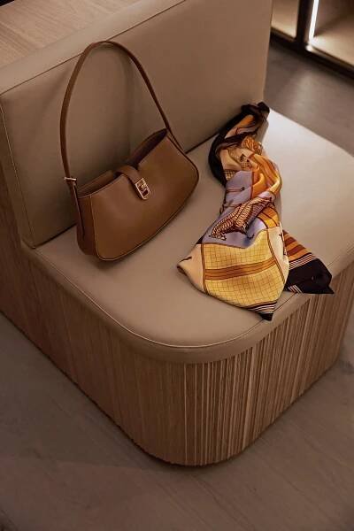 Cabbonet - Dressing Room(1).jpg