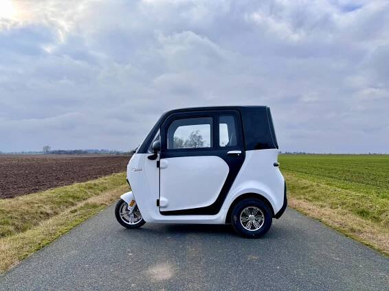 Leramotors Tříkolka E1 bílá - 2. pohled