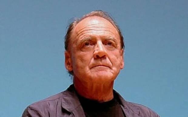 Galerie: Zemřel herec Bruno Ganz. Proslavila jej role anděla Damiela i Adolfa Hitlera - Galerie - Echo24.cz