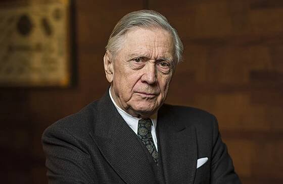 Petr Kostka v seriálu Zlatá labuť (2023)