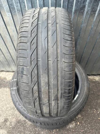 Letní pneumatika Bridgestone Turanza T001 215/55R16 97 W