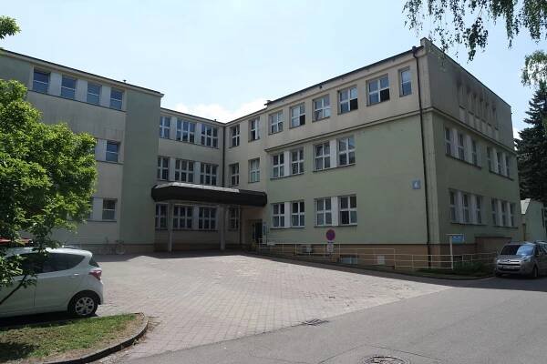 Fotografie - Pardubická nemocnice, budova č. 4 - kardiologie - 06.06.2016