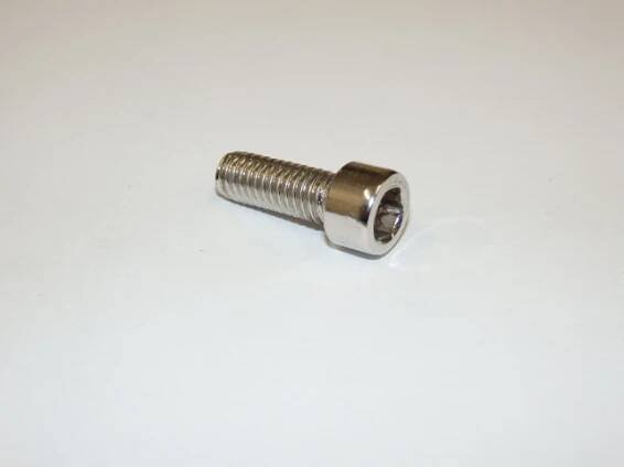 Šroub VeGA Šroub M6x15 (50EXTREM024-102)