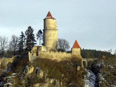 Tajemný hrad Zvíkov: Podivné úkazy i silná energie