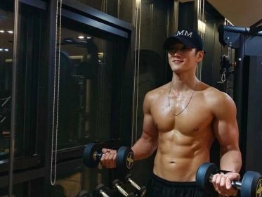 Ahn Bo-hyun’s workout routine: How Jisoo’s hunky ex-boyfriend stays in shape