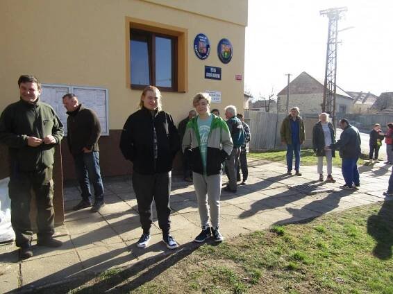Ukliďme Česko - ukliďme Libkovice - Oficiální stránky obce Libkovice pod Řípem