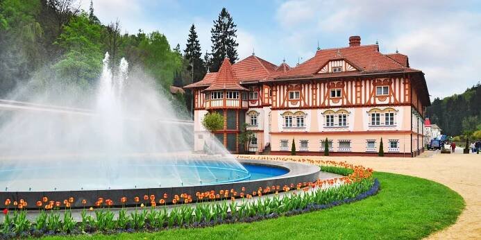 Pobyt v Luhačovicích s jídlem i wellness procedurami