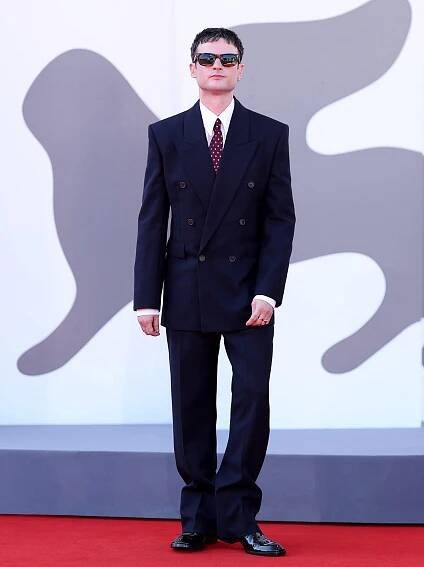 Who Was Your Best Dressed This Week? - Red Carpet Fashion Awards