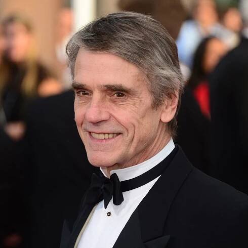 Jeremy Irons would decline knighthood because he isn’t ‘one of the establishment’