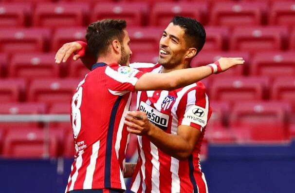Debut jako ze sna. Suárez pomohl k výhře 6:1, za Atlético dal dva góly. Barcelona zvítězila 4:0
