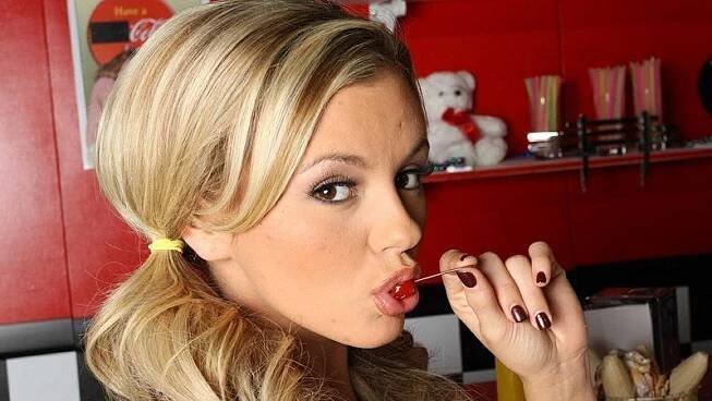 Hvězda filmů pro dospělé Bree Olson: Popsala postelové praktiky Charlie Sheena