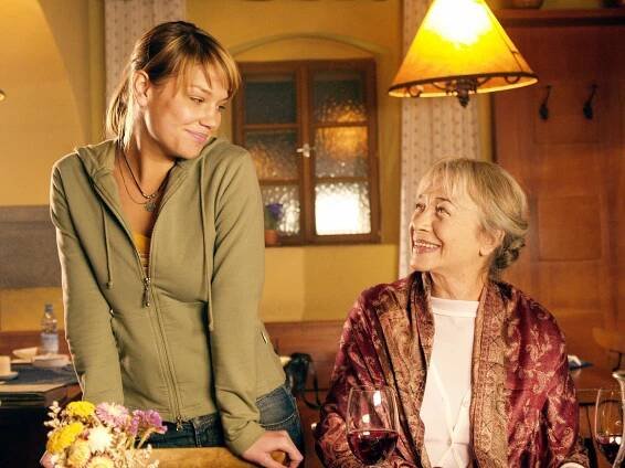 Der Winzerkönig - Fatale Forderungen - Z filmu - Britta Hammelstein, Christine Ostermayer
