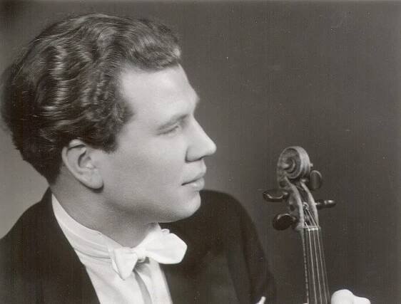 Profesor Jiří Novák. Před sto lety se narodil dlouholetý primarius Smetanova kvarteta. | Česká filharmonie