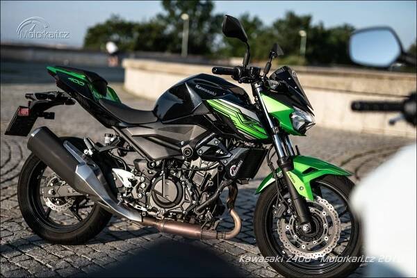 Honda CB500F vs. Kawasaki Z400: O nejlepší nahatý dvouválec A2 | Motorkáři.cz