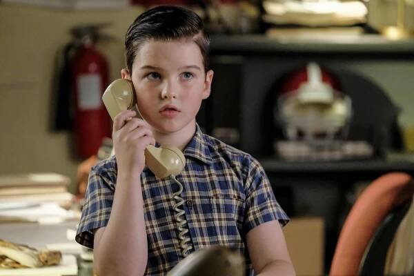 Malý Sheldon - Nukleární reaktor a nic moc přezdívka - Z filmu - Iain Armitage