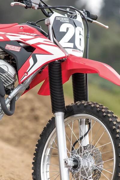 TEST MXA BIKE: TRAIL BIKE HONDA CRF250F - Motokrosový akční časopis