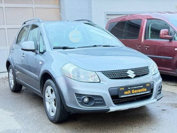 Auto - Auta z dovozu | Nabídka vozů | Suzuki SX4 1,6i Club benzín 4x4 88kw