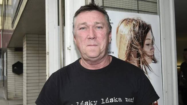 Herec Martin Sitta se dvakrát rozvedl a má čtyři děti. Exmanželky spolu chodí na víno