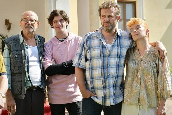 Ladislav Konrád, Adam Kubala, Marián Miezga, Helena Krajčiová - Šťastní vs. Šťastní - Z filmu