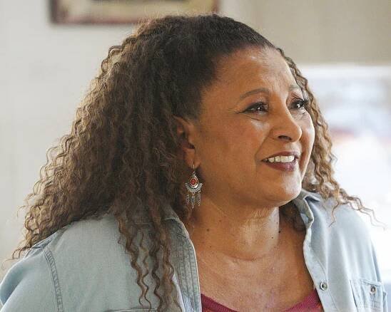Farma na spadnutí - Knuckles - Z filmu - Pam Grier