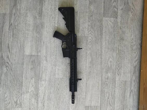 AR-15 + vybavení